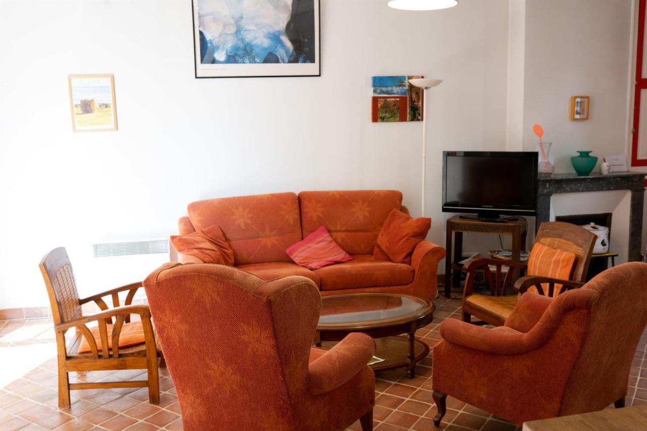 La Maison Rouge Saint-Sauveur-en-Puisaye Dış mekan fotoğraf